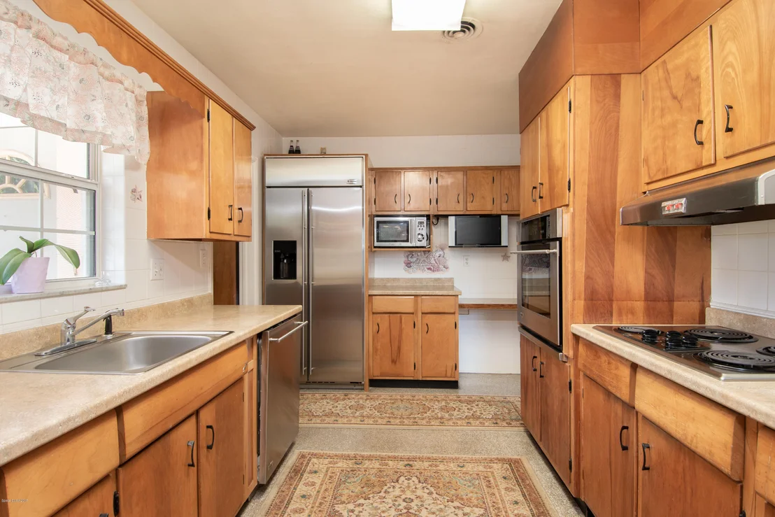 Photo of 1825 Rockledge Drive