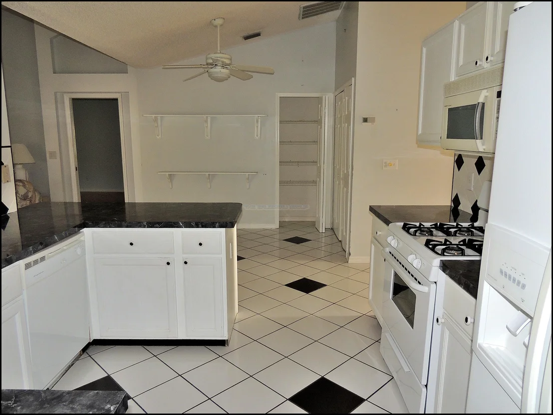 Photo of 970 Tamarind Circle