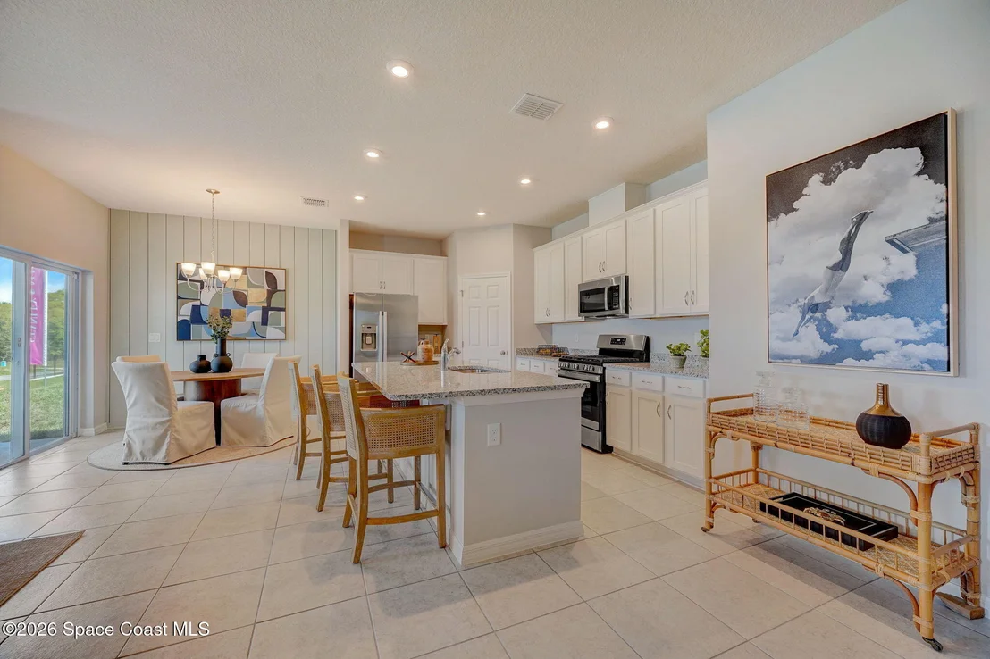 Photo of 1142 Banff Drive NE