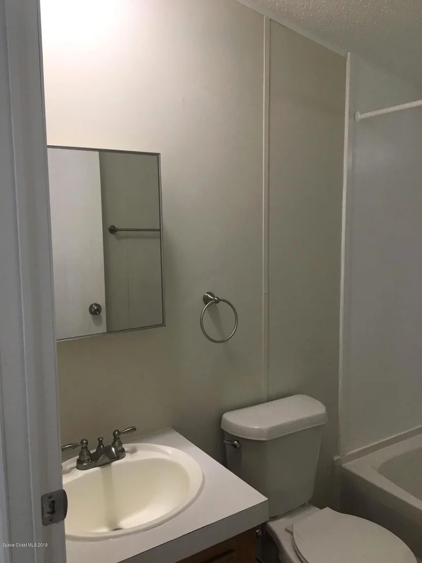 Photo of 3425 Turnbull Road