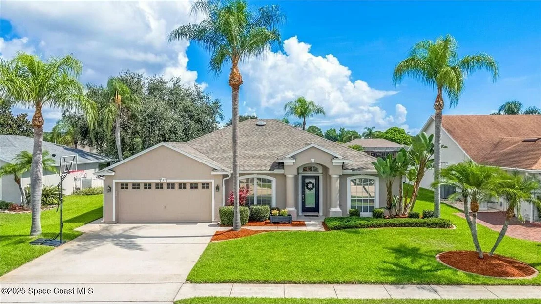 Photo of 972 Sabal Grove Drive