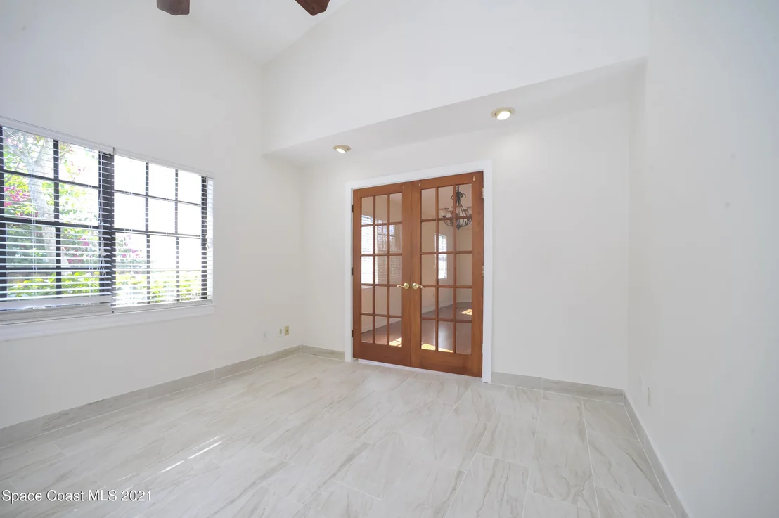 Photo of 986 Whisperpine Drive