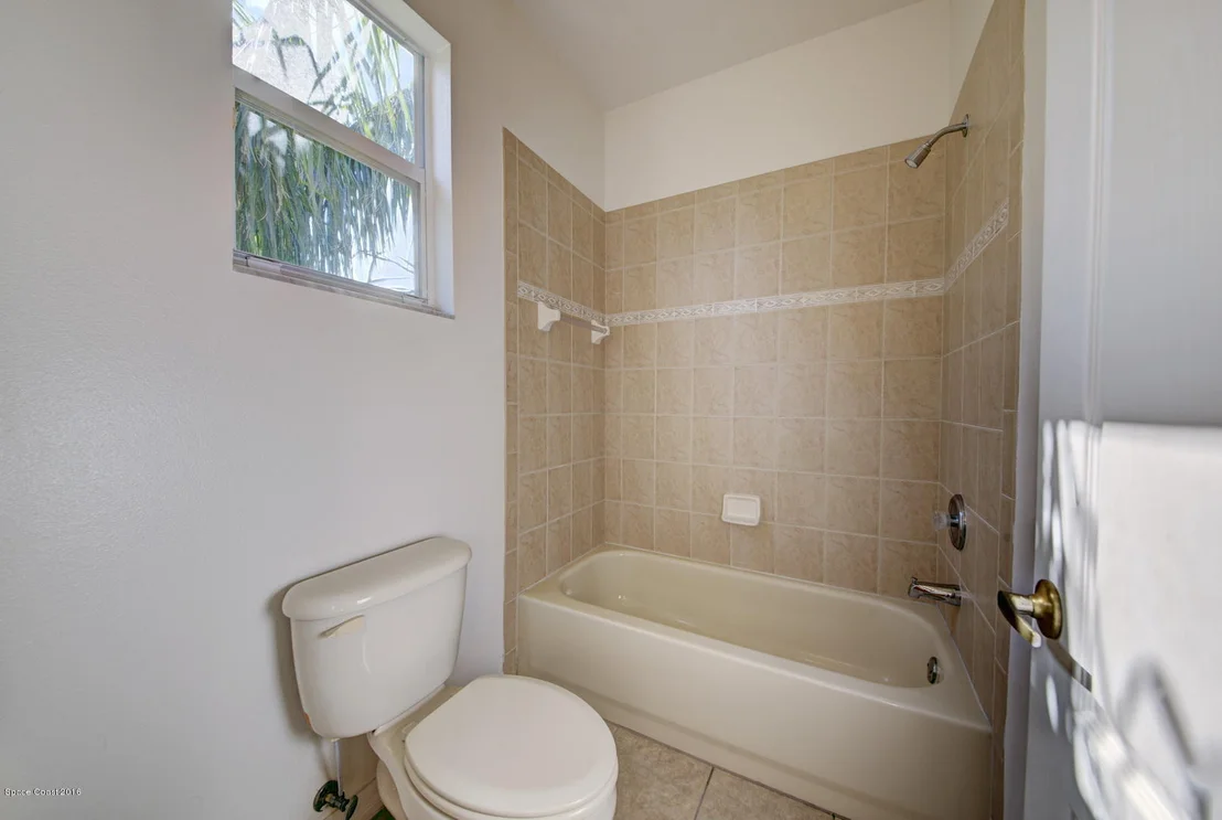 Photo of 3516 Peninsula Circle