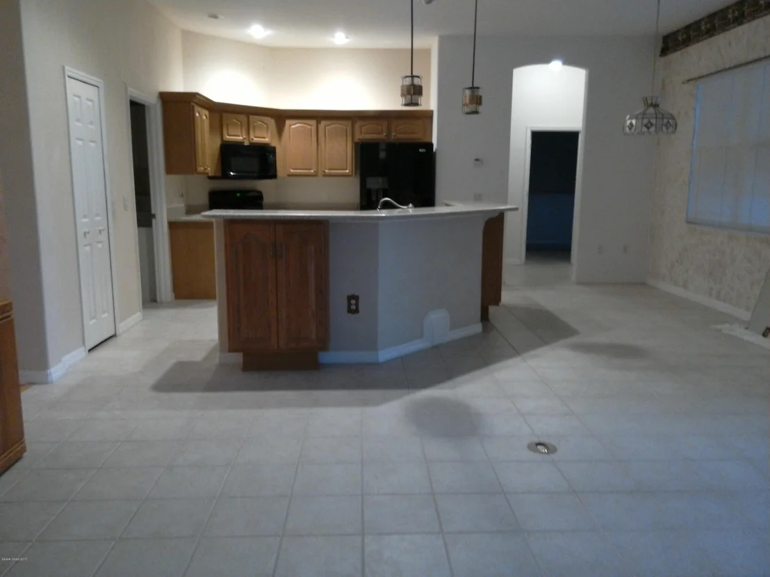 Photo of 1877 Thesy Drive