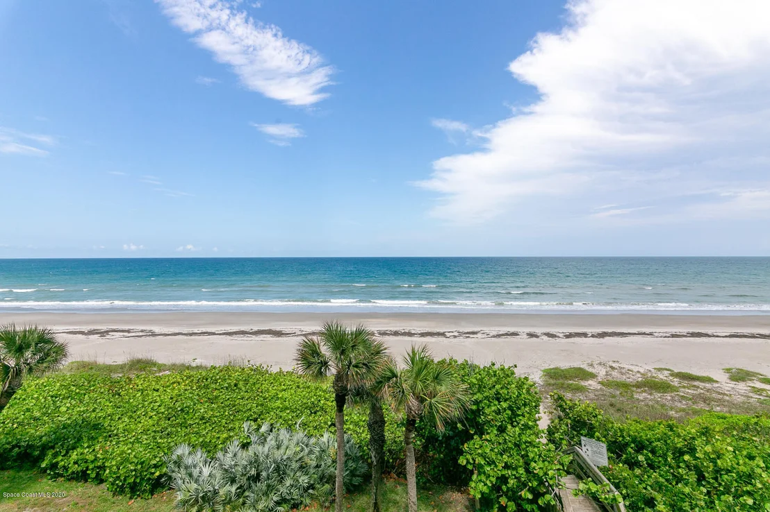 Photo of 552 Rio Casa Drive N