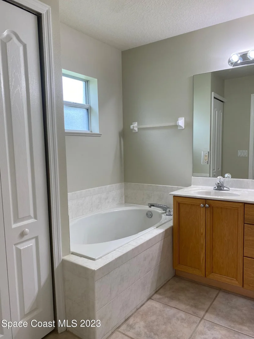 Photo of 407 Lofts Drive