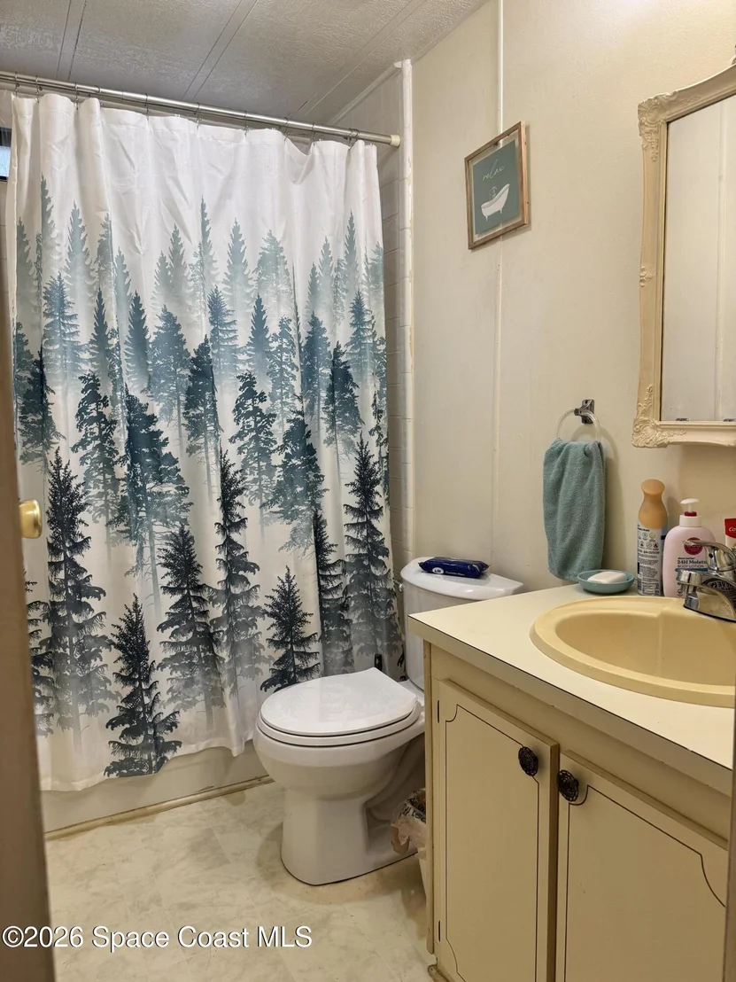 Photo of 7590 Blackhawk Road