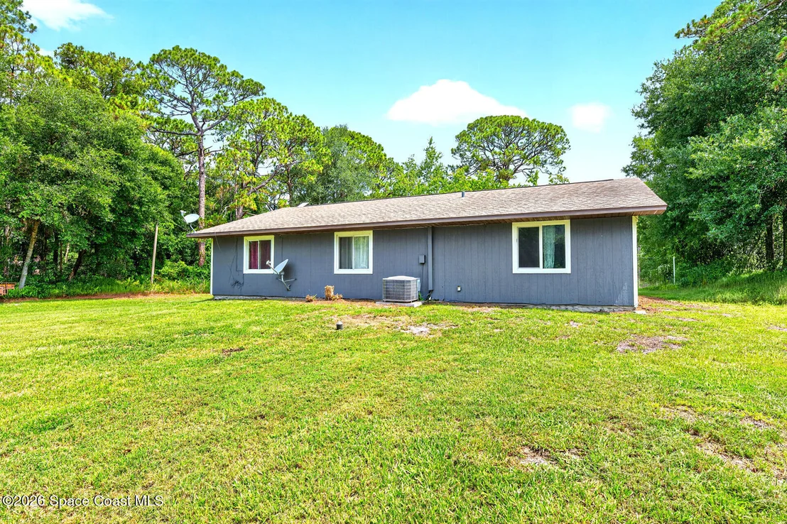 Photo of 4585 Vancouver Avenue