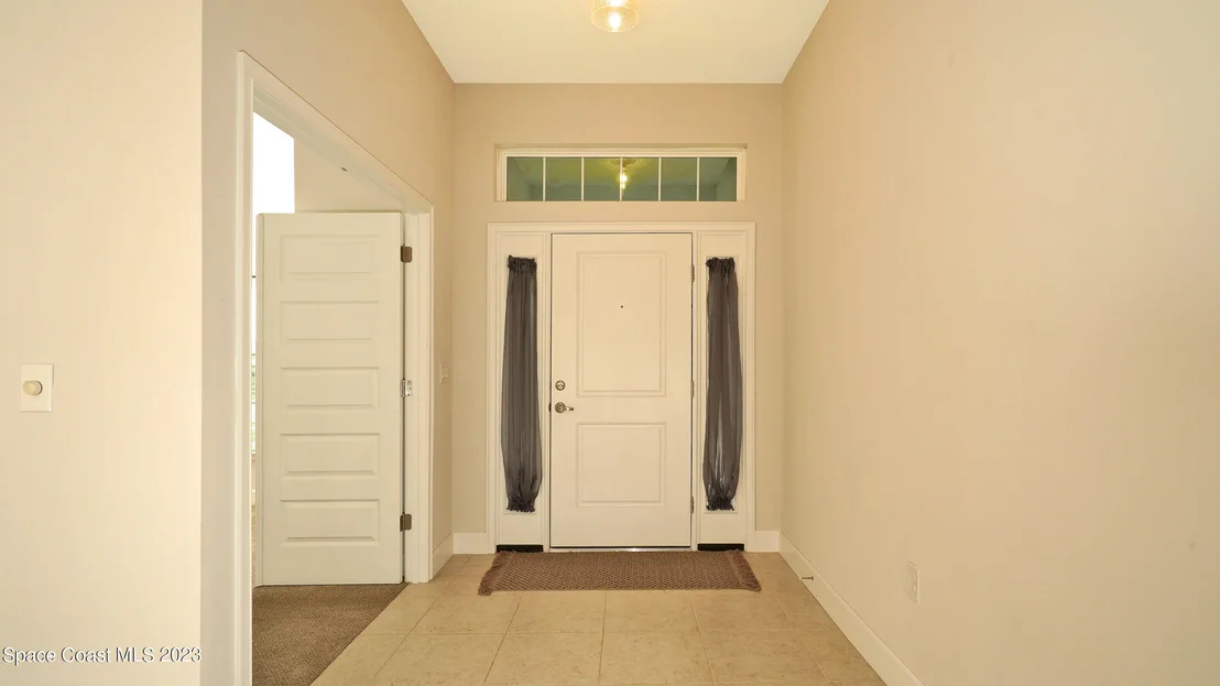 Photo of 861 Tupelo Circle