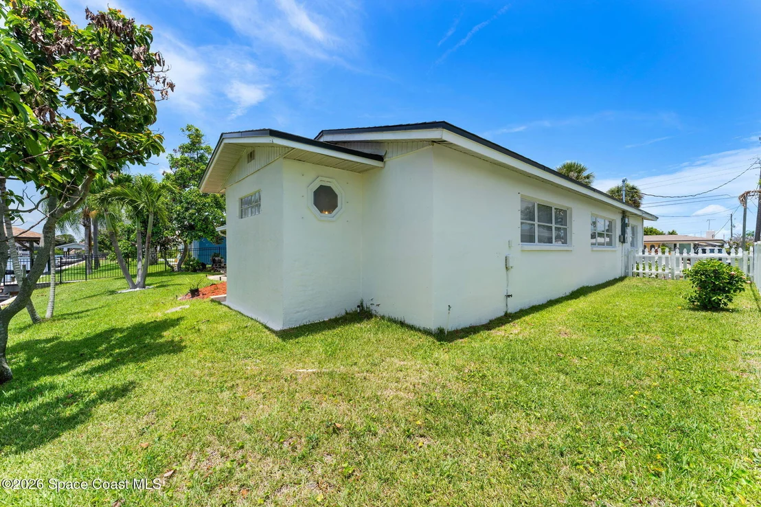 Photo of 462 Sandpiper Drive