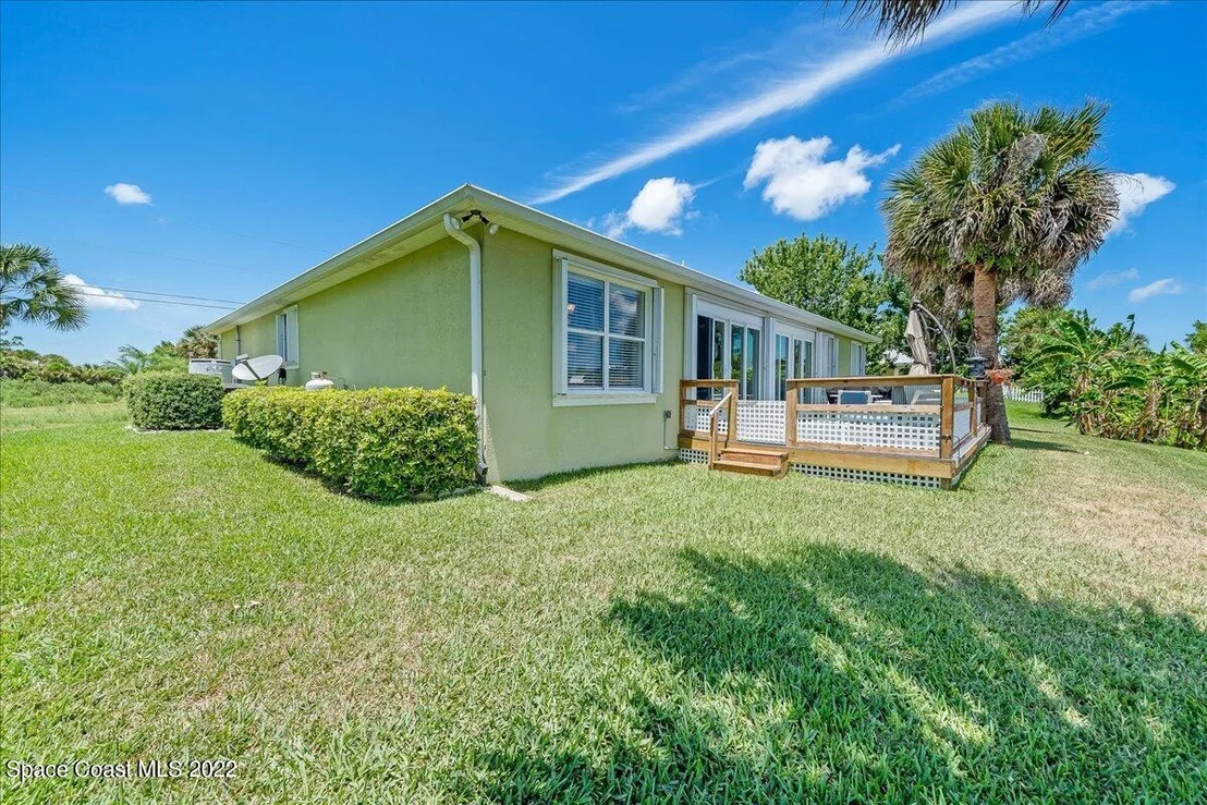 Photo of 5265 Evinrude Road