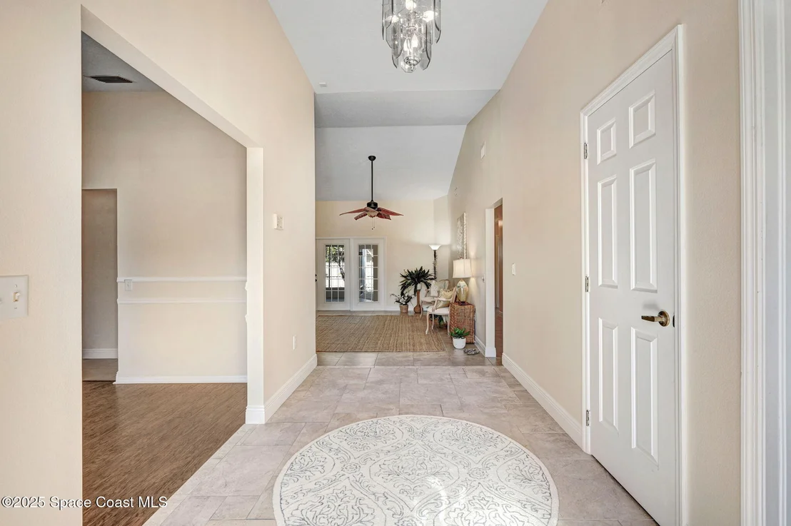 Photo of 2664 Lowell Circle