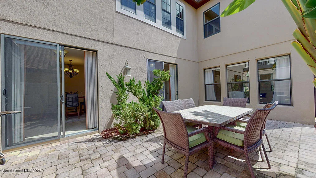 Photo of 718 Monterey Drive