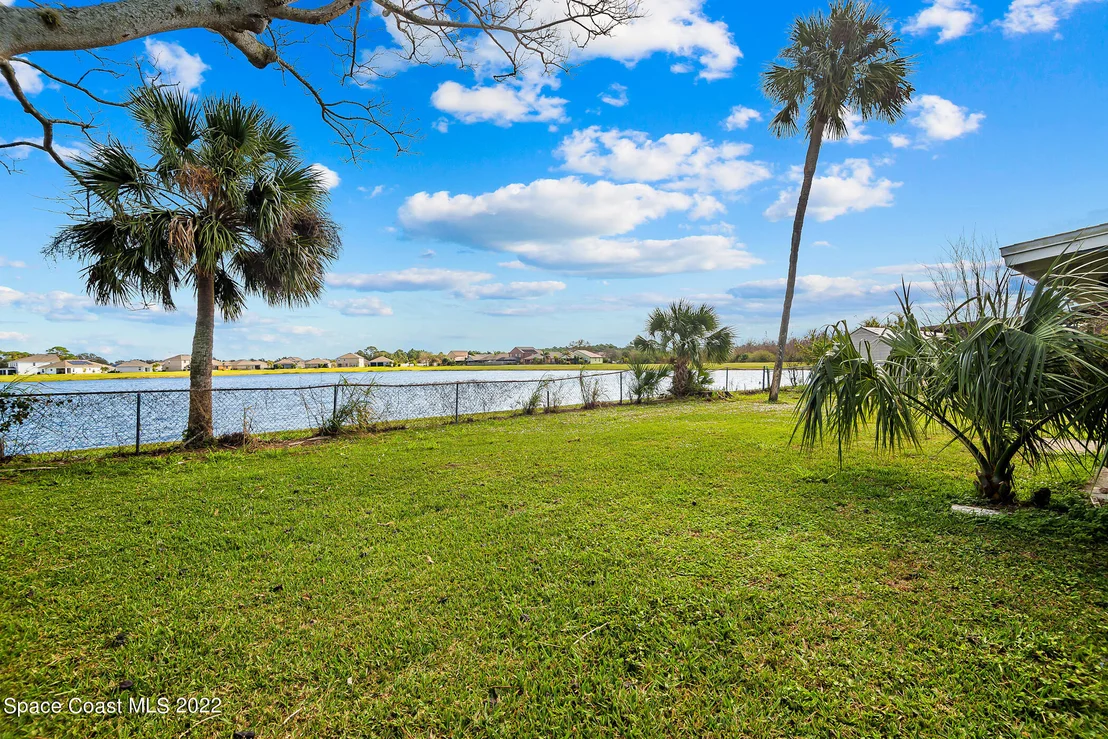 Photo of 1280 Estridge Drive