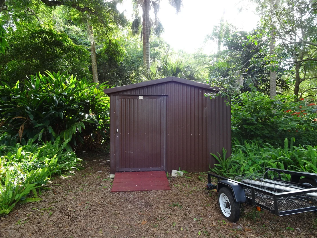 Photo of 5880 Crane Road