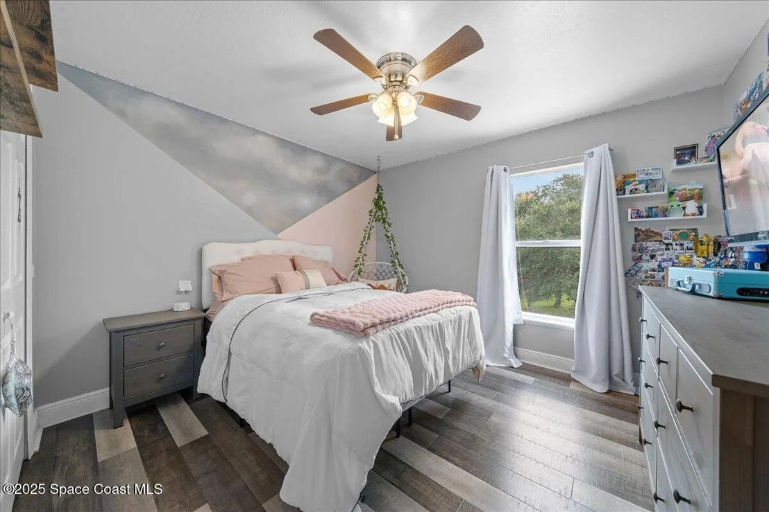 Photo of 6005 Edison Street