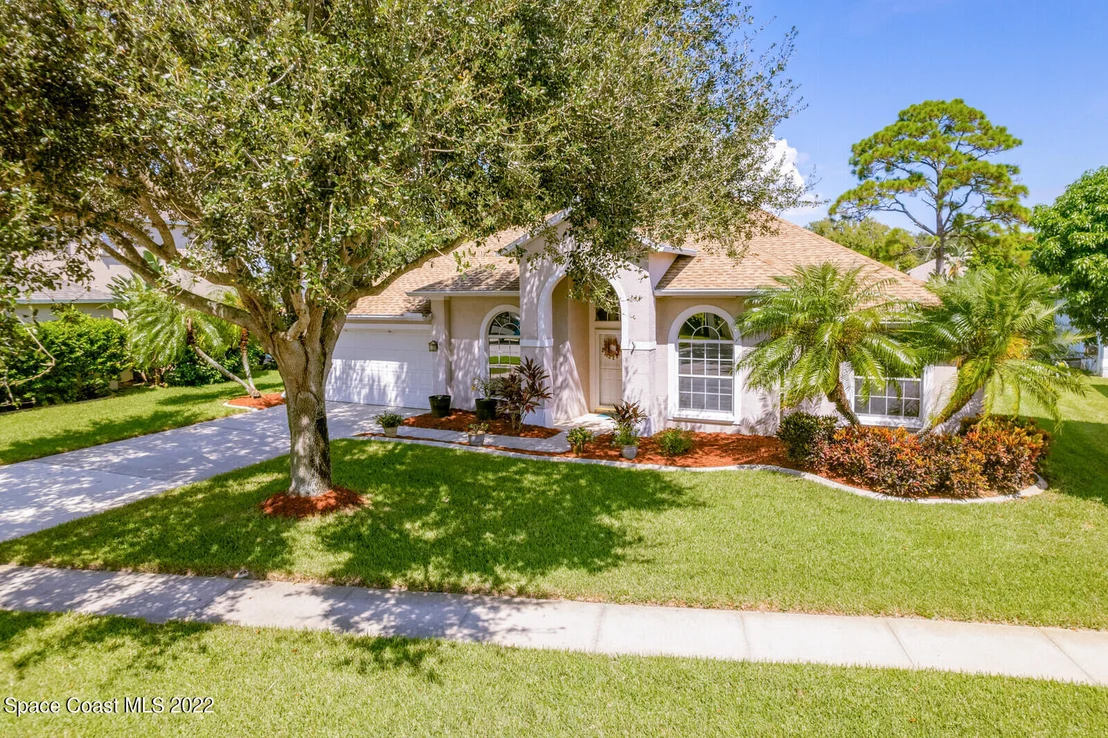 Photo of 2732 Englewood Drive