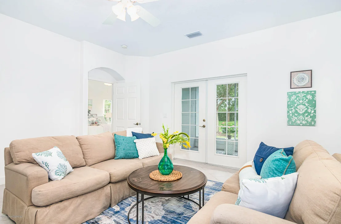 Photo of 6971 Abbeyville Road