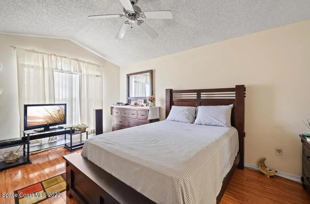 Photo of 2911 Eldron Boulevard SE
