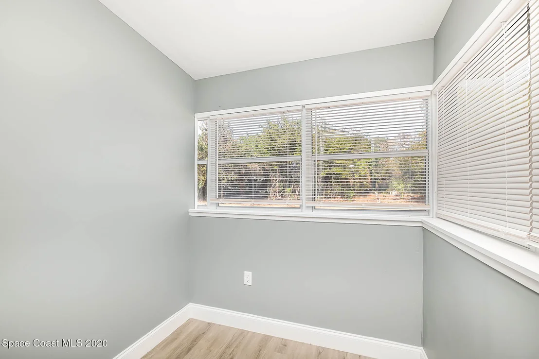 Photo of 1078 Sarno Road