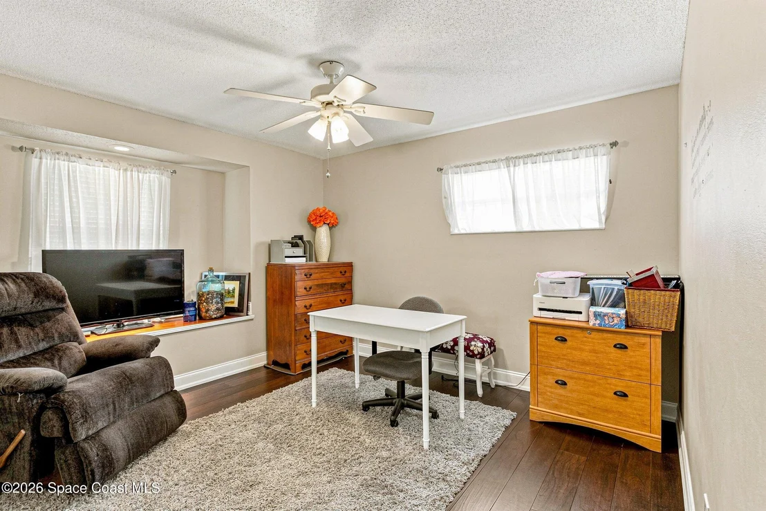 Photo of 889 Vance Circle NE