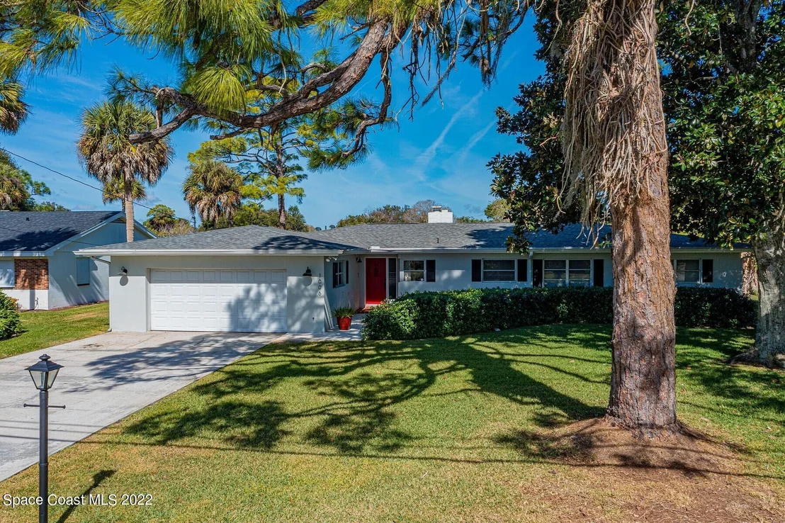Photo of 1006 Barton Boulevard