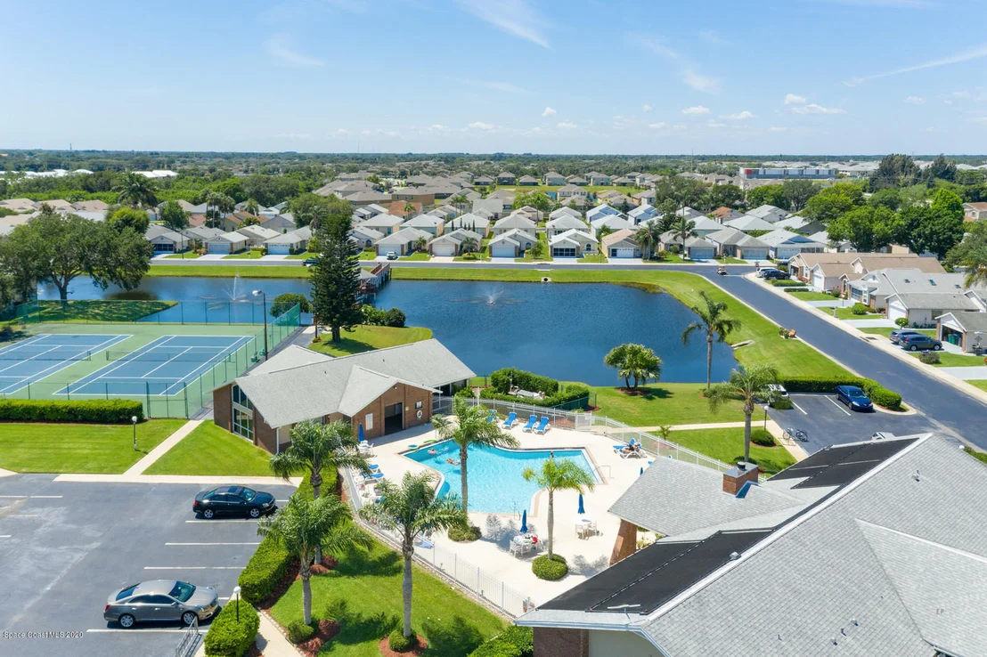 Photo of 950 Cross Lake Drive
