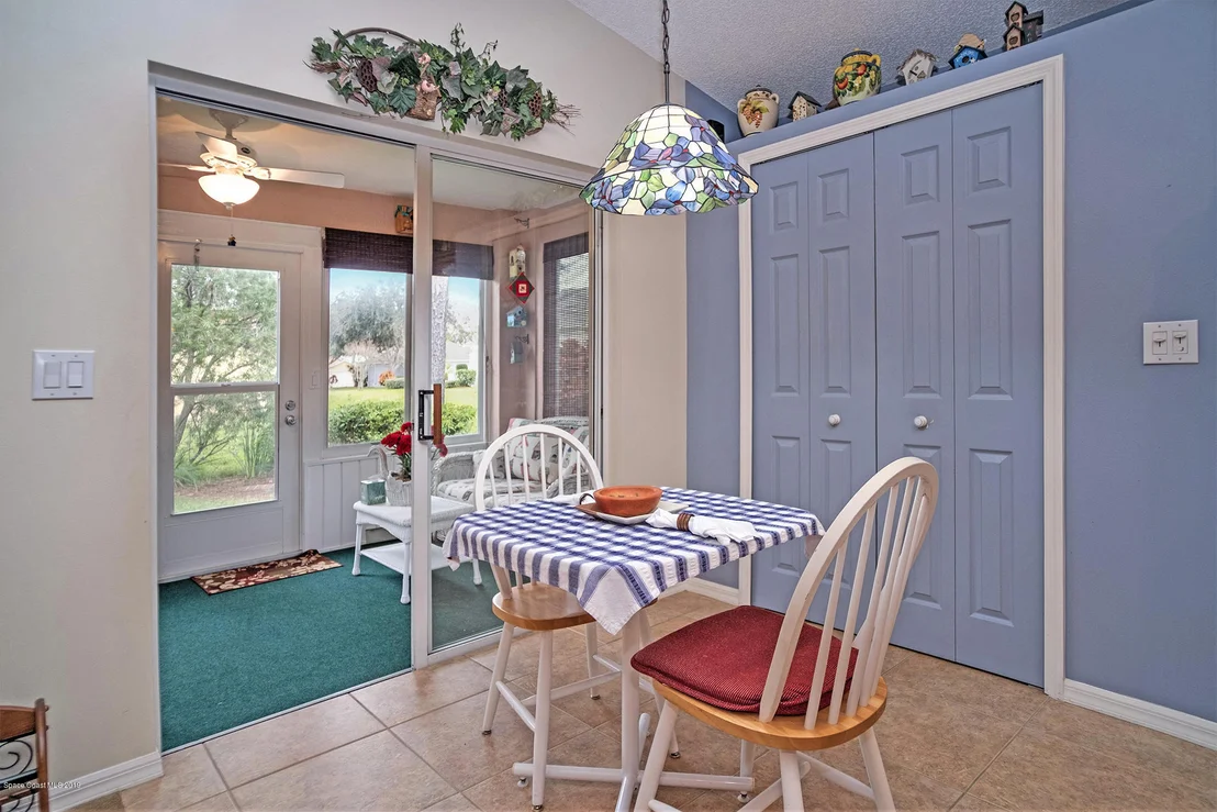 Photo of 864 Villa Drive