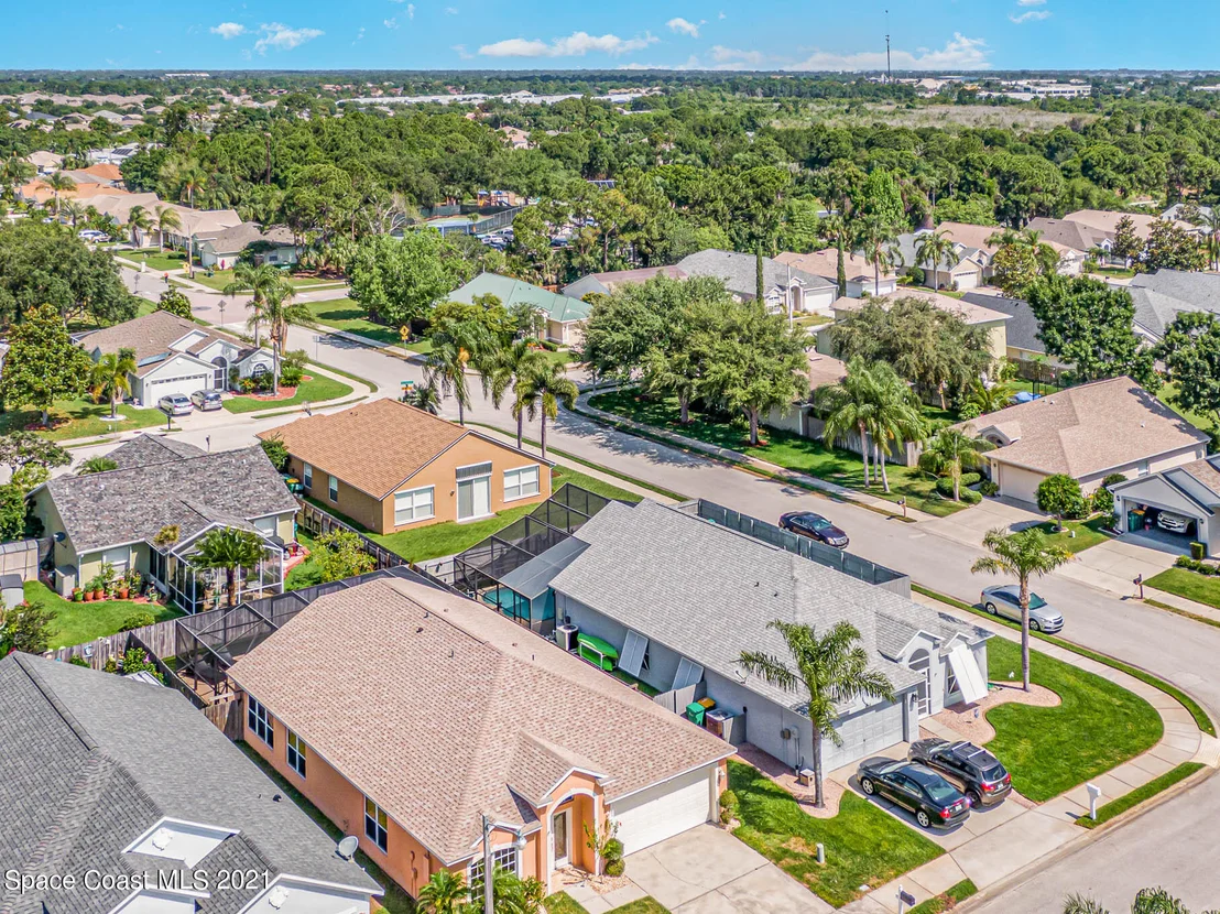 Photo of 892 Shaw Circle