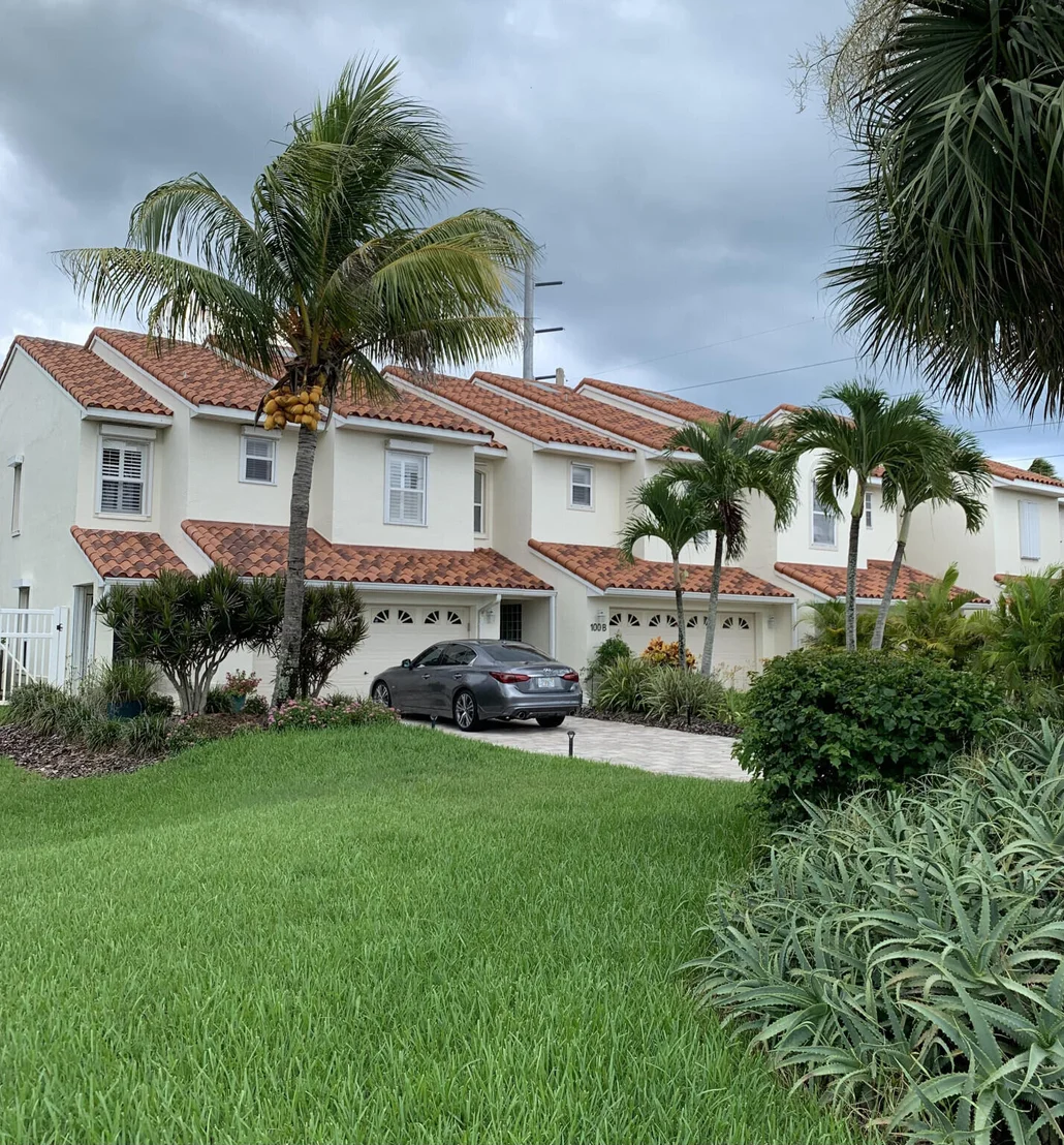 Photo of Unit B at 100 Ormond Drive