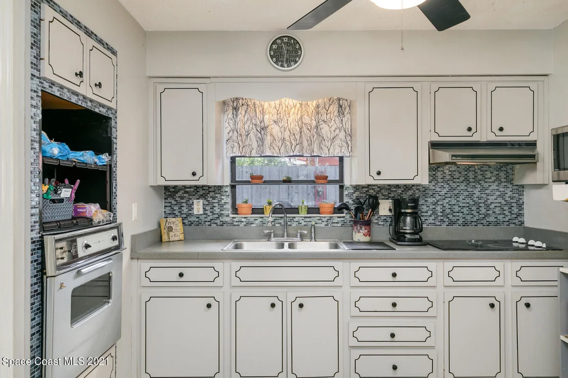 Photo of 2655 Floridiane Drive
