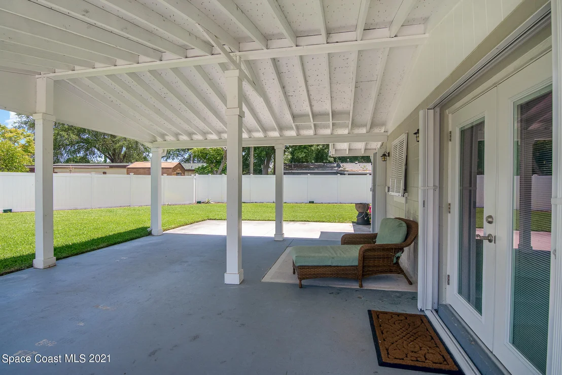 Photo of 983 Beacon Road