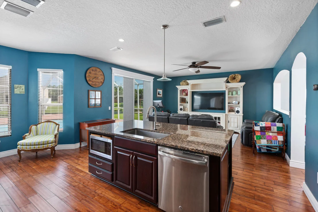 Photo of 165 Sedgewood Circle