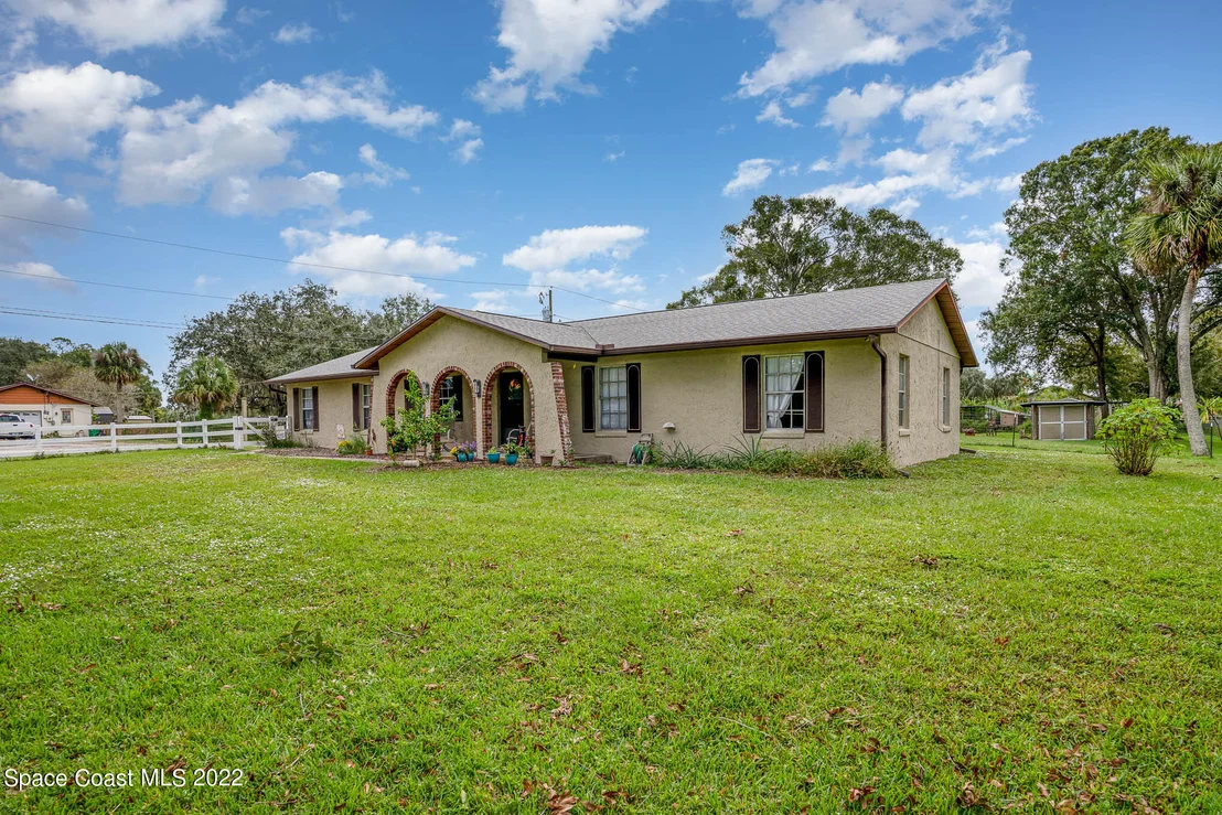 Photo of 2365 Lake Drive