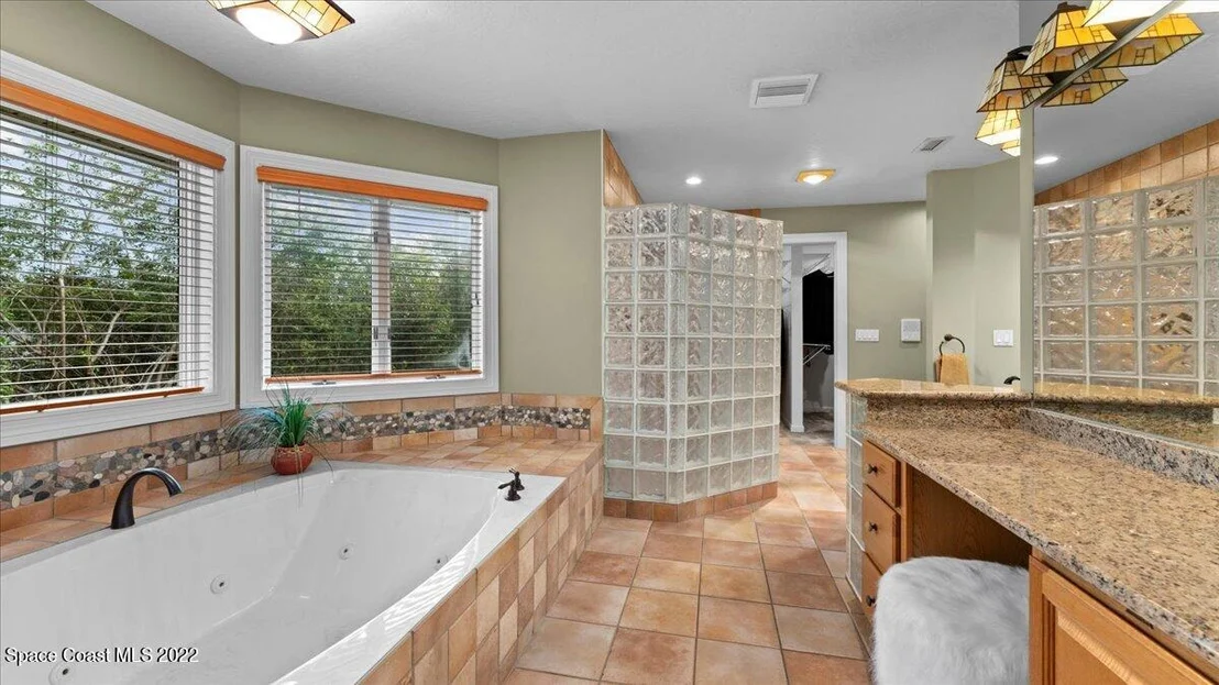 Photo of 873 Oak Park Drive