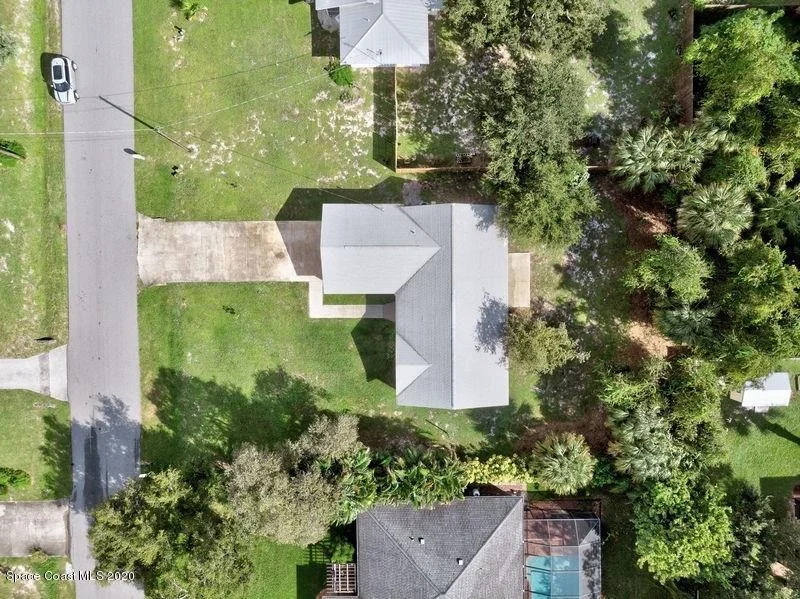 Photo of 9899 Oak Street