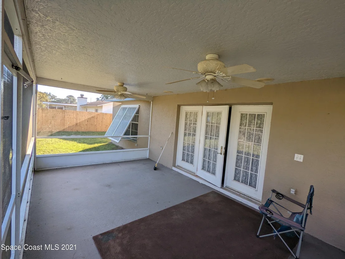 Photo of 6487 Hudson Road