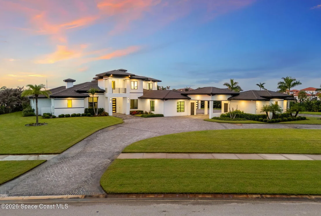 Photo of 3618 Lake Adelaide Place