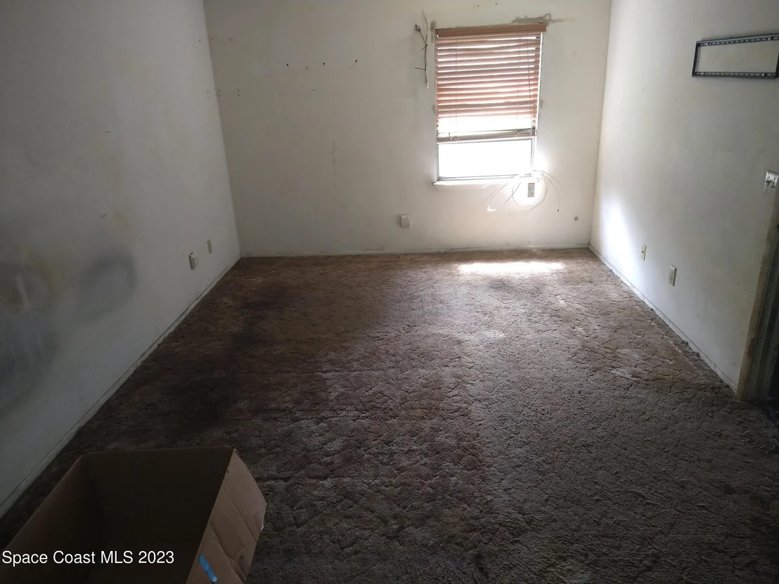 Photo of 4985 Mayflower Street