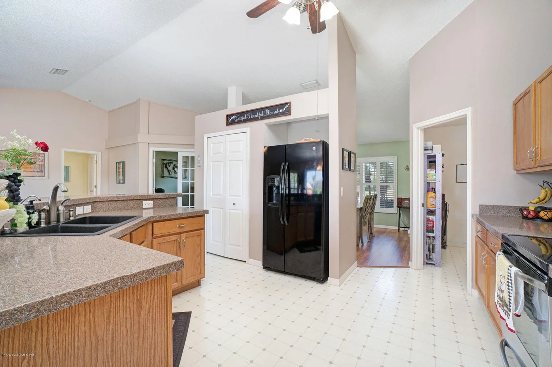 Photo of 968 Sabal Grove Drive