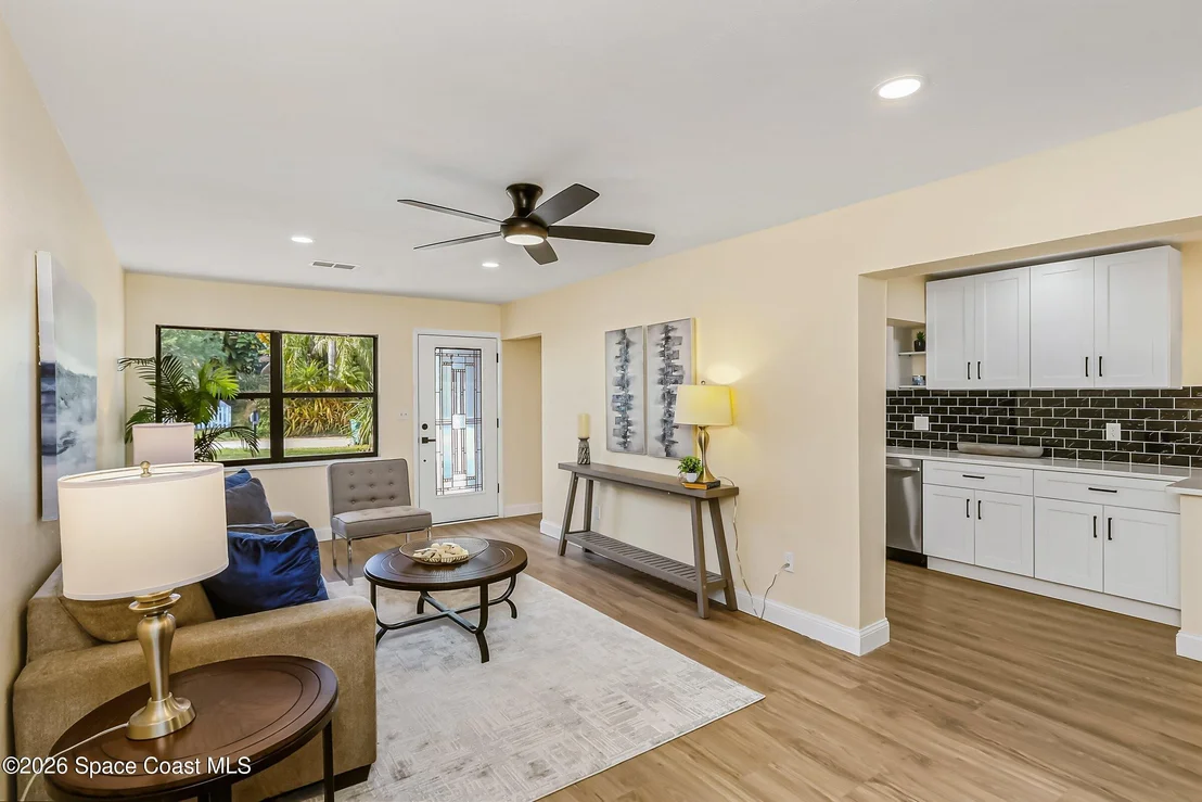 Photo of 2283 Saint Swithin Lane