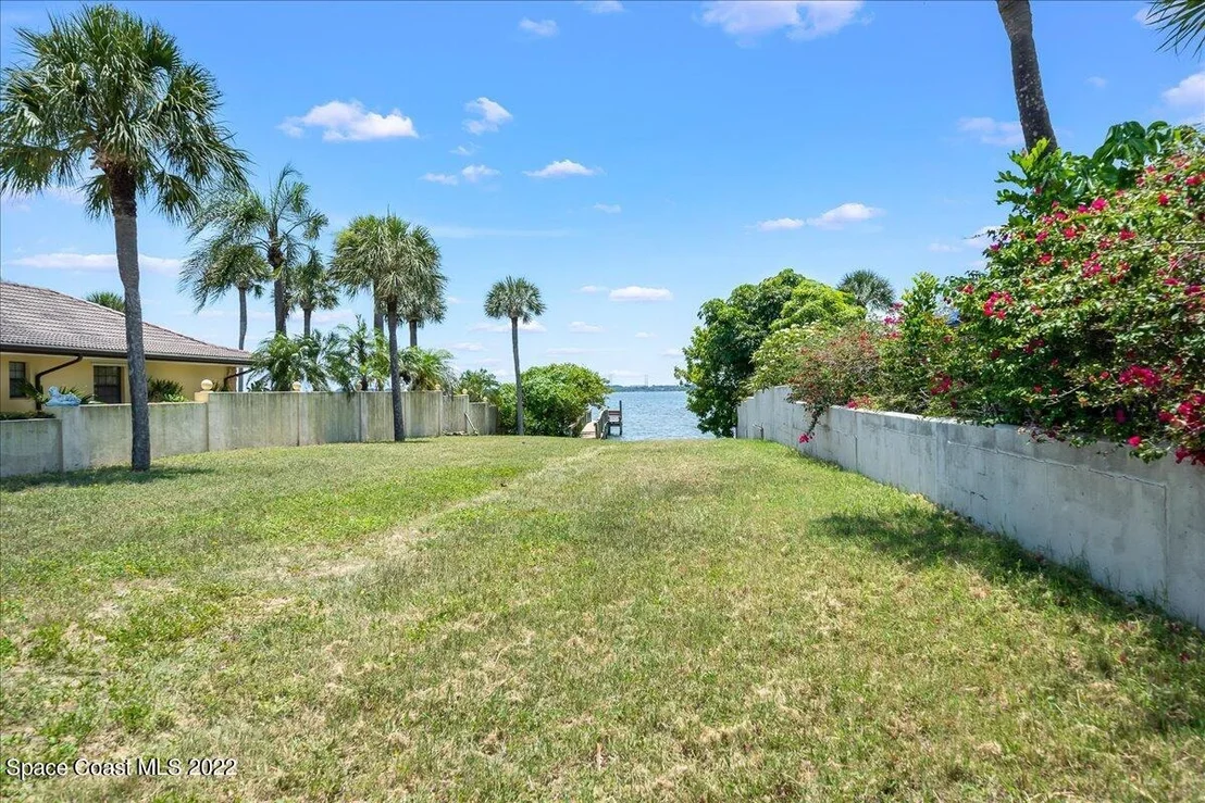 Photo of 453 Dolphin Street
