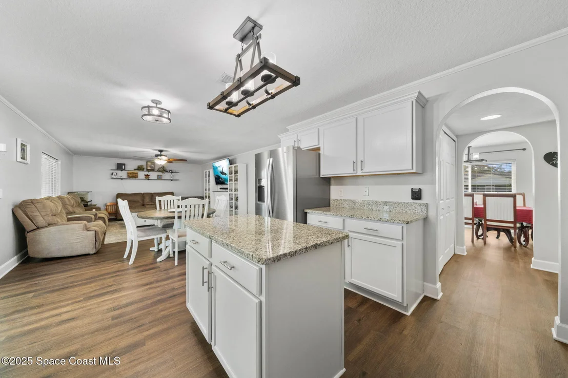 Photo of 4620 Robert Street