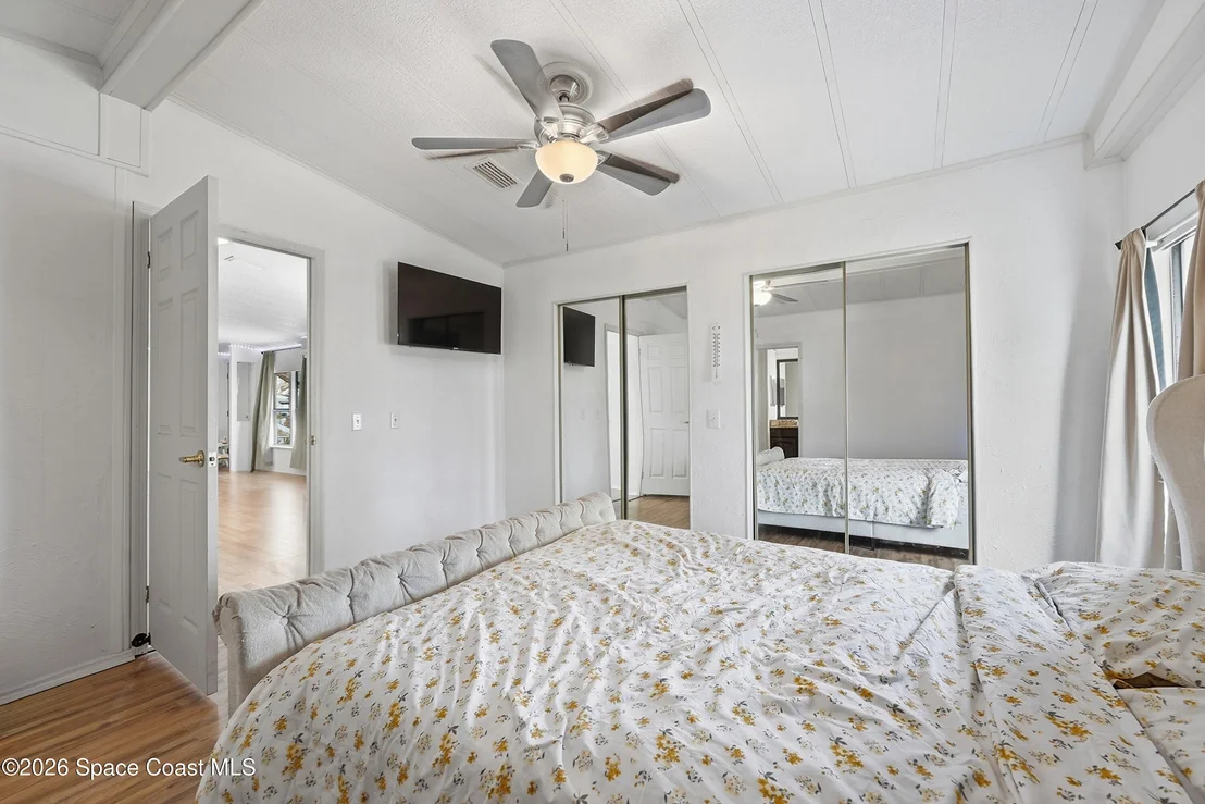Photo of 566 Dolphin Circle