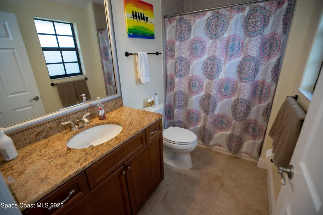 Photo of 2112 Windbrook Drive SE