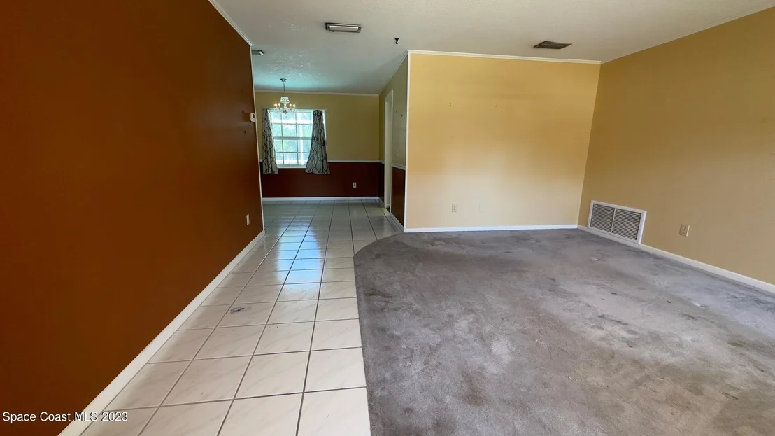 Photo of 1036 Fairway Lane