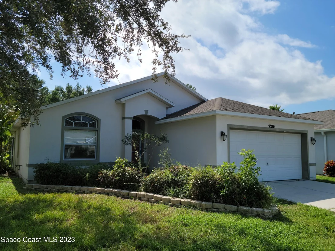 Photo of 2219 Spring Creek Circle NE