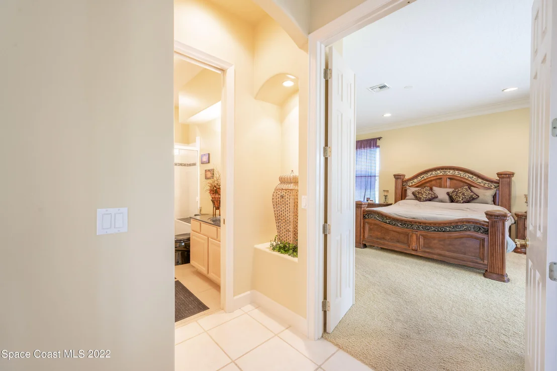 Photo of 981 Stratford Place