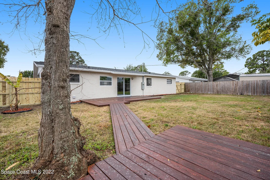 Photo of 938 Lexington Road