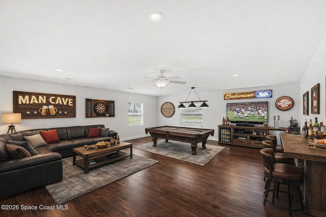Photo of 135 Oakledge Drive